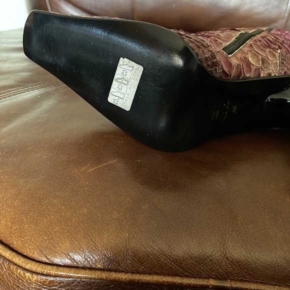 Burgundy/python boots - Picture 9 of 10